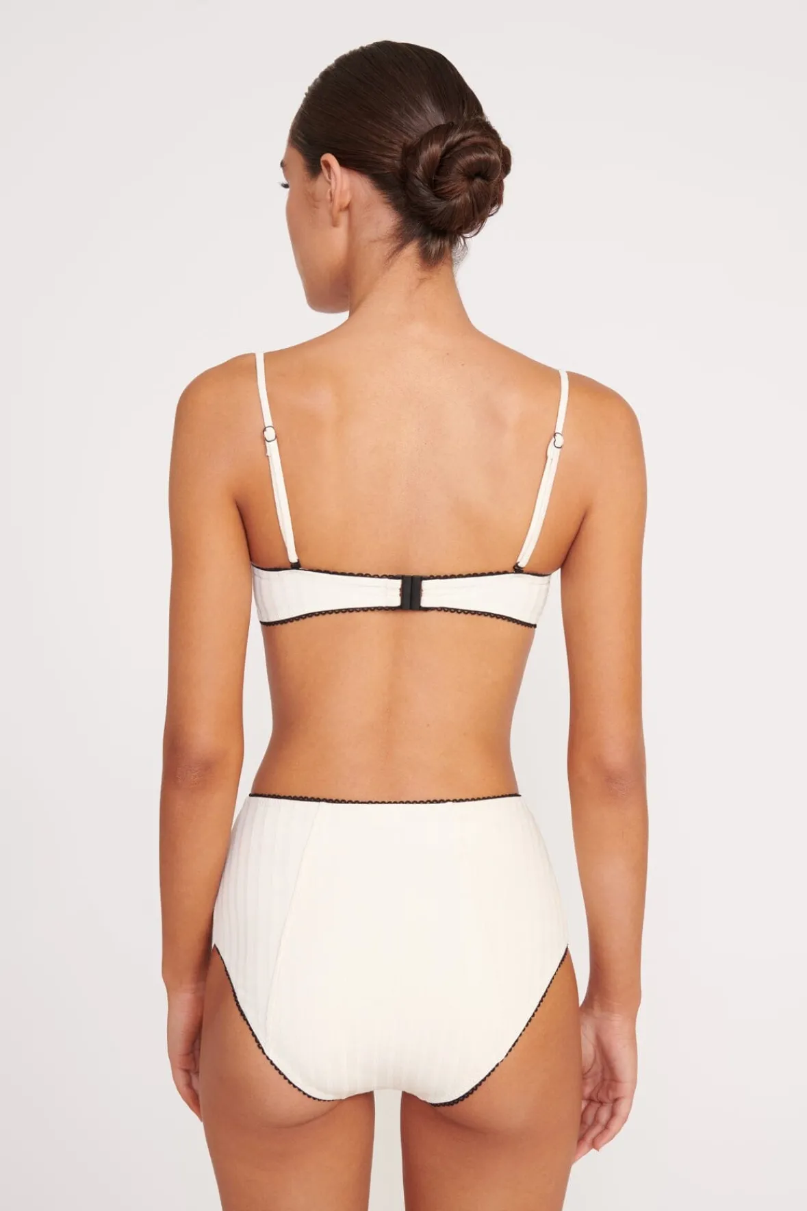 Bikinis<STAUD BRENTON HIGH RISE BIKINI BOTTOM IVORY BLACK IVORYBLACK