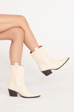 Boots<STAUD JUNE BOOT   CREAM