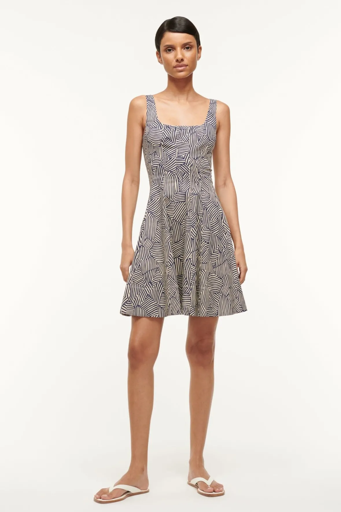 Poplin Shop|The Wells Dress<STAUD MINI WELLS DRESS NAVY MOSAIC NAVYMOSAIC