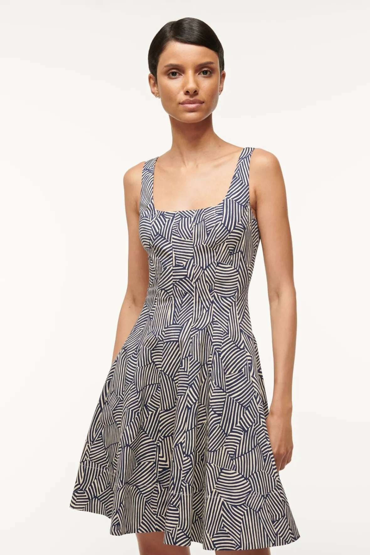Poplin Shop|The Wells Dress<STAUD MINI WELLS DRESS NAVY MOSAIC NAVYMOSAIC