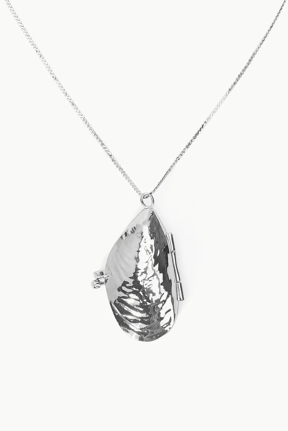 Necklaces<STAUD SHELL PILL CASE NECKLACE SILVER