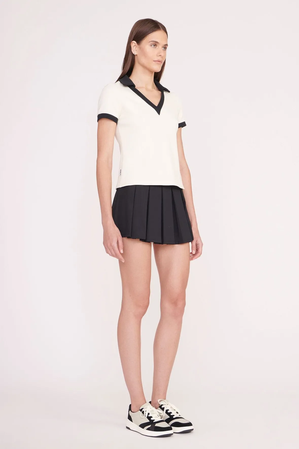 STAUD Court<STAUD VOLLEY TOP IVORY BLACK IVORYBLACK