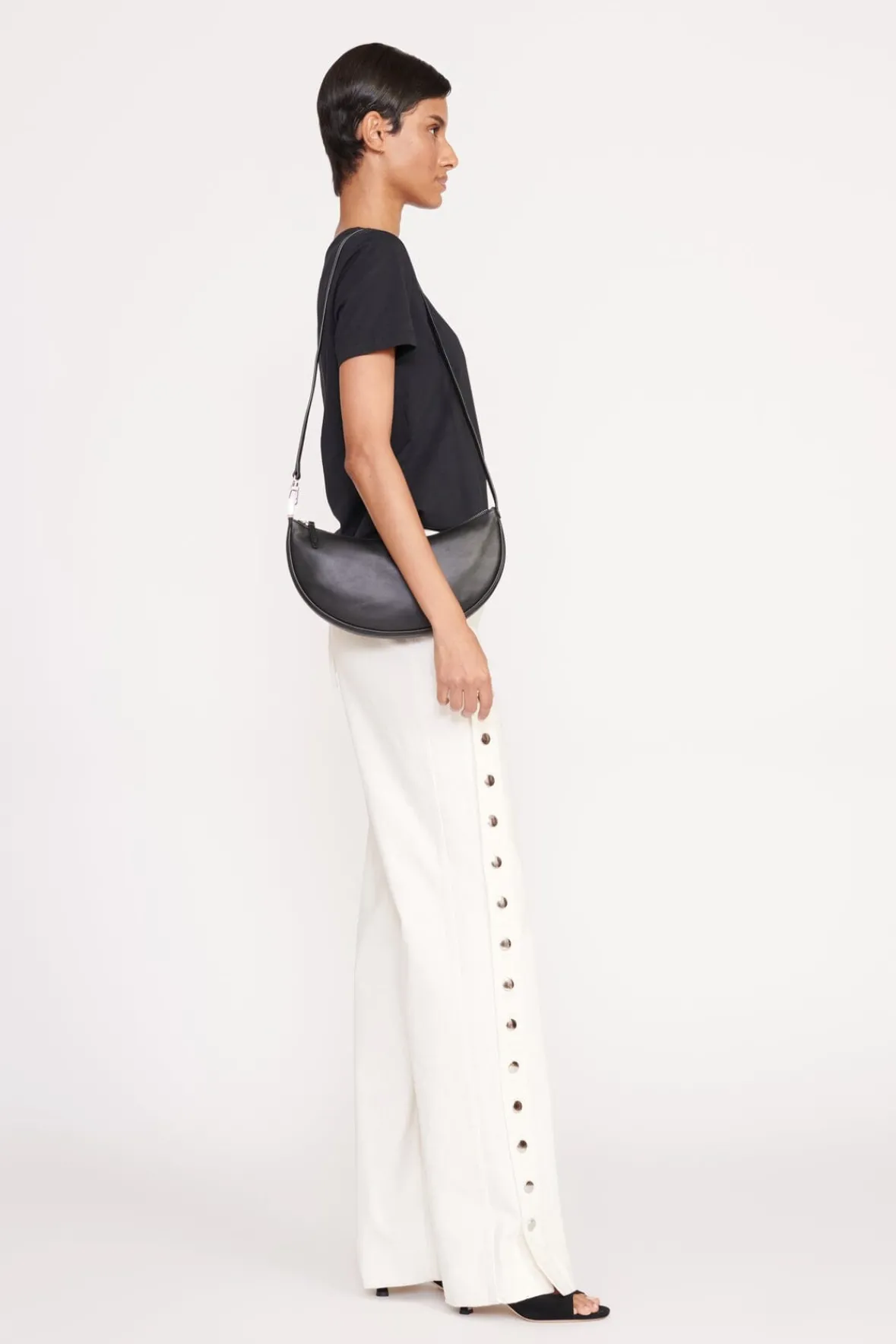 Crossbody<STAUD WALKER CROSSBODY BAG BLACK
