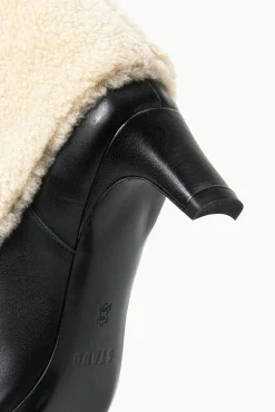 The Boot Shop<STAUD WALLY FOLDOVER BOOT BLACK CREAM BLACKCREAM