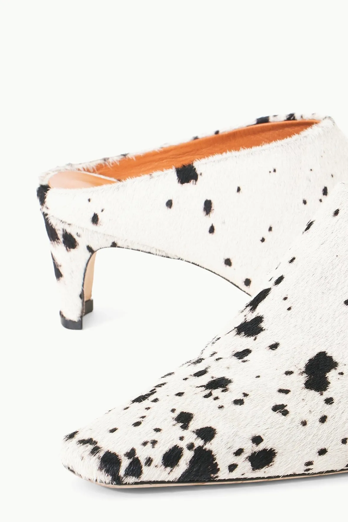 Mules & Flats|STAUD + Wrangler<STAUD WALLY MULE BLACK & WHITE HAIRCALF BLACK&WHITEHAIRCALF